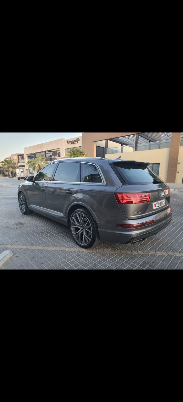 Muharraq, Vehicles, Cars & Trucks , BHD 8500,  Audi Q7 2018,  2018,  Automatic,  137000 KM,   Quattro S Line