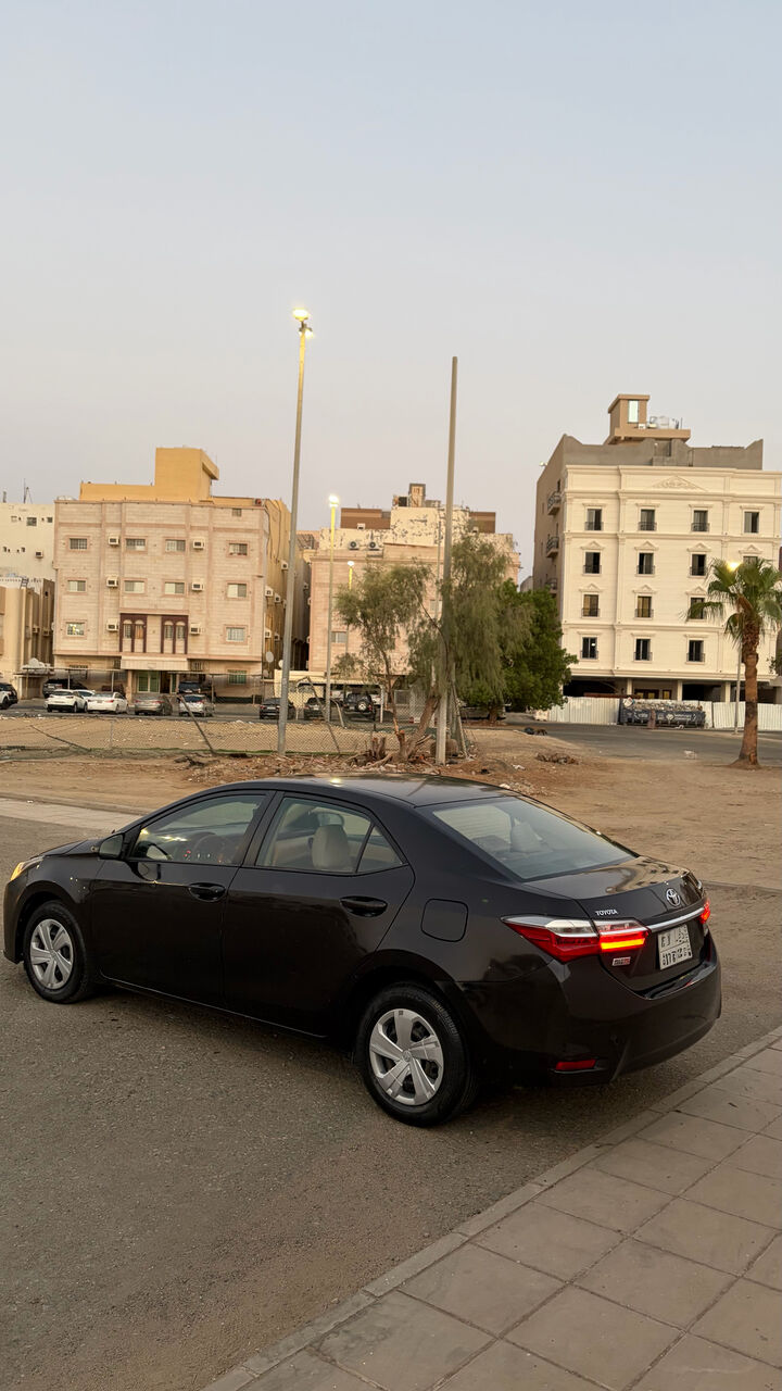 Jeddah, Vehicles, Cars & Trucks , SAR 41,  Toyota Corolla,  2017,  Automatic,  303 KM,    XLI Cruise Control
