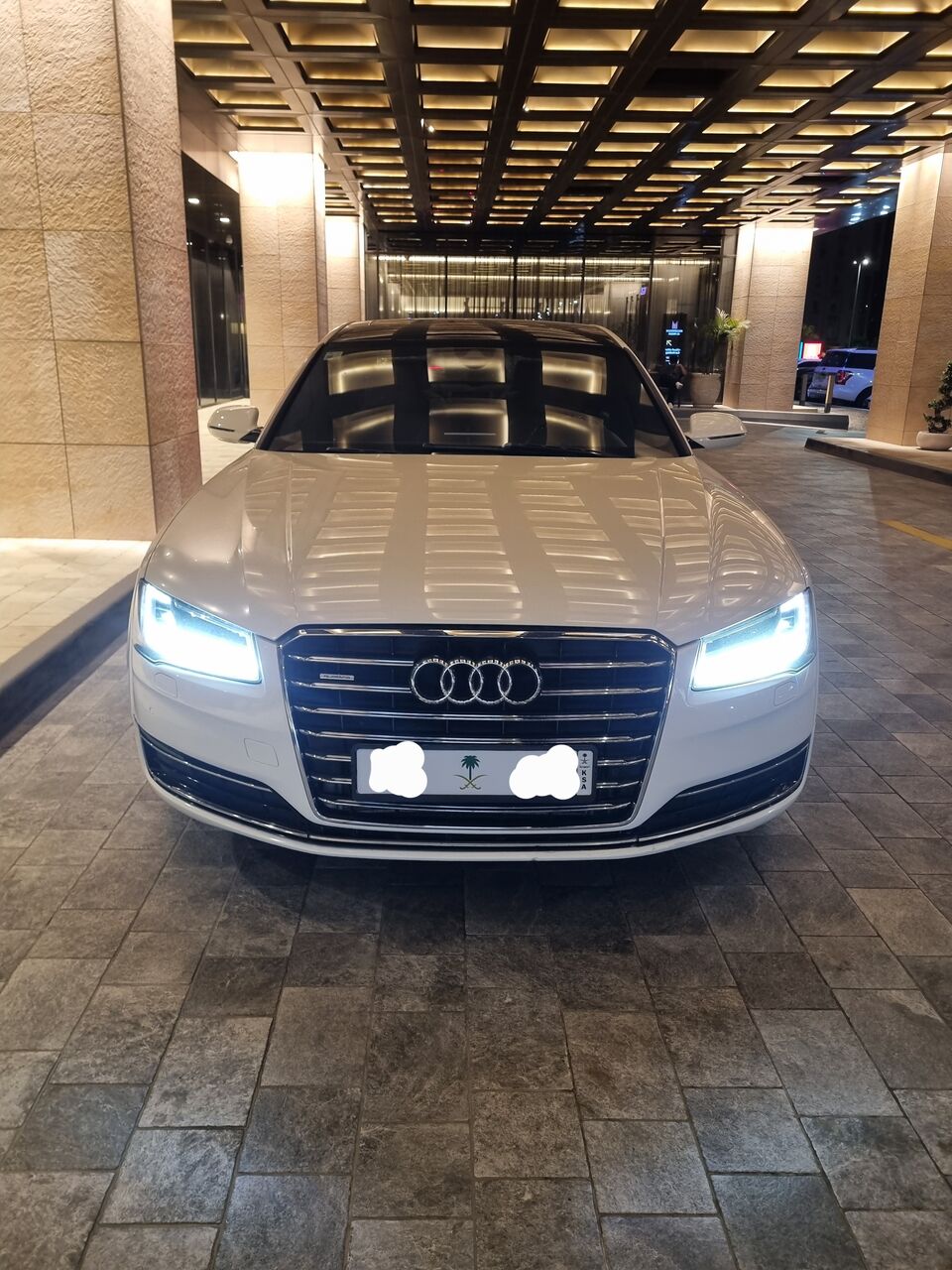 Jeddah, Vehicles, Cars & Trucks , SAR 54000,  Audi A8,  2015,  Automatic,  298000 KM,  Jeddah Ar Rawdah