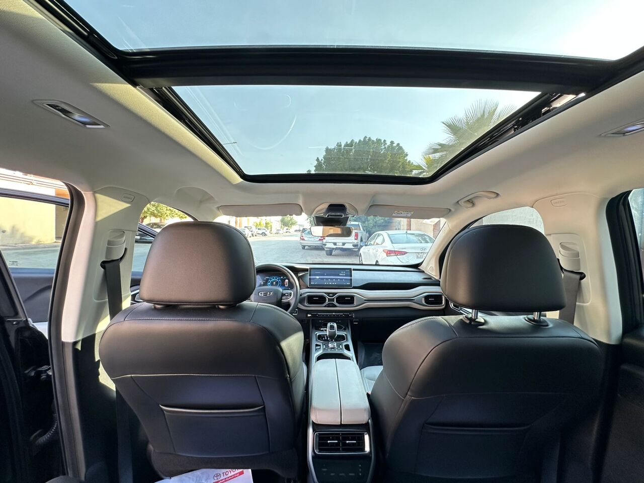 Riyadh, Vehicles, Cars & Trucks , SAR 48000,  Geely Okavango 4WD,  2022,  Automatic,  114000 KM,    With Panorama Sunroof N For Sales (1st Owner)