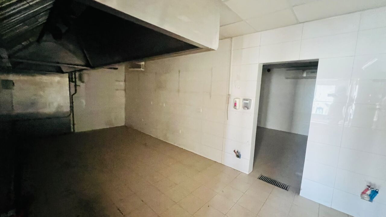 Janabiya, Shops, BHD 1860,  155 Sq. Meter,  HOP FOR RENT IN JANABIYAH | BUSY SHOPPING CENTRE | IDEAL FOR RESTAURANT
