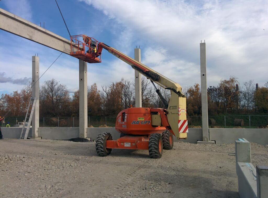 Budapest, Logistics, Mikor Lehet Ideális Választás A Lánctalpas Daru?Mikor Lehet Szükség Lánctalpas Daru Alkalm
