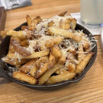 New York, Food & Drink, Craving American Food? Visit Fielding&rsquo;s Wood Grill Today