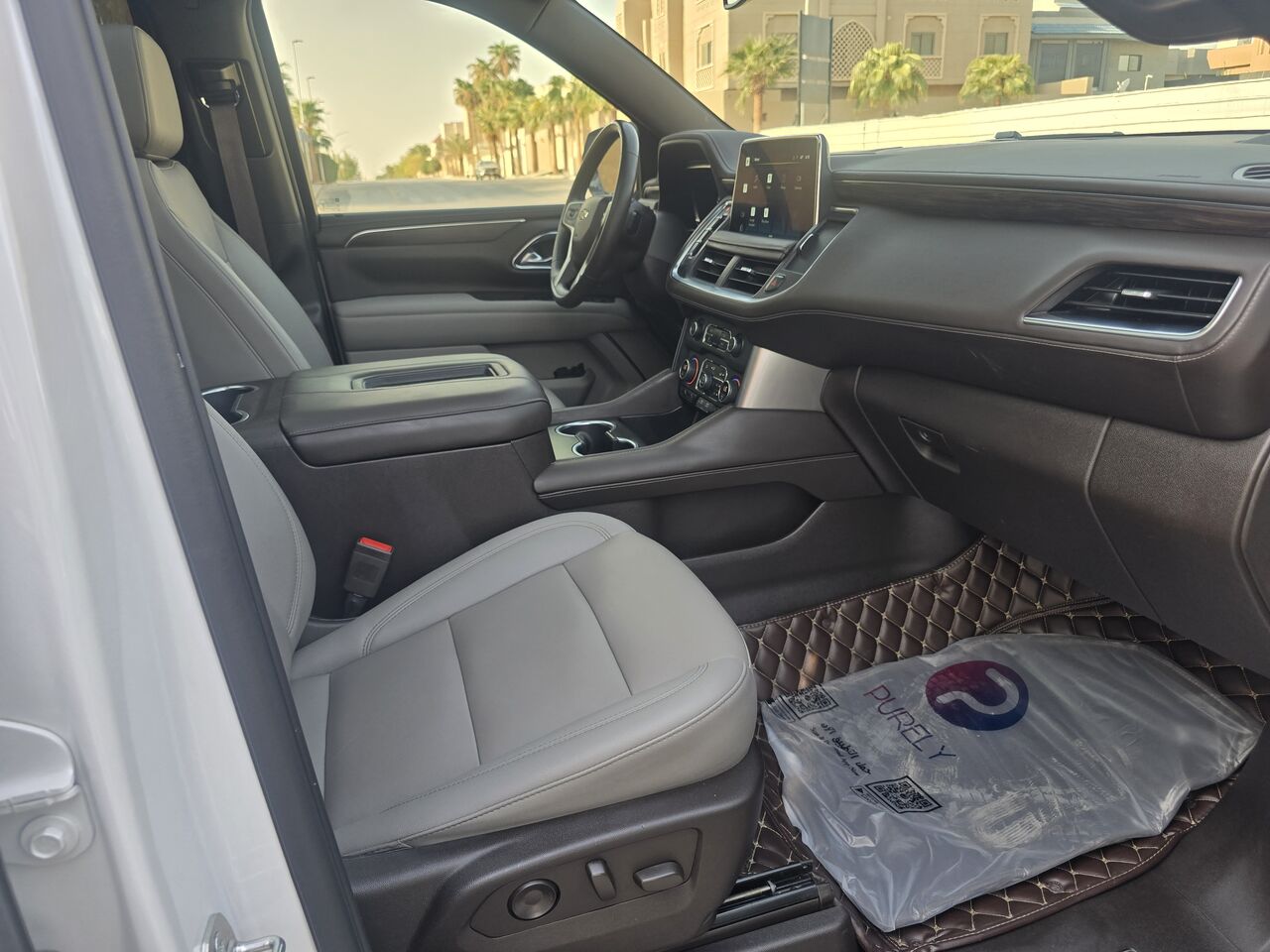 Riyadh, Vehicles, Cars & Trucks , SAR 175000,  CHEROVLET TAHOE LT  PULWHITE AL JOMIYA,  2022,  Automatic,  74000 KM,  FULL OPTION