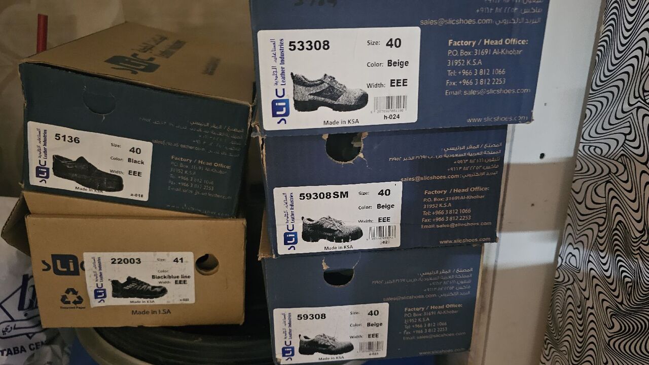 Dammam, Collectibles, SR 100,  Safety Shoes Size 40 & 41