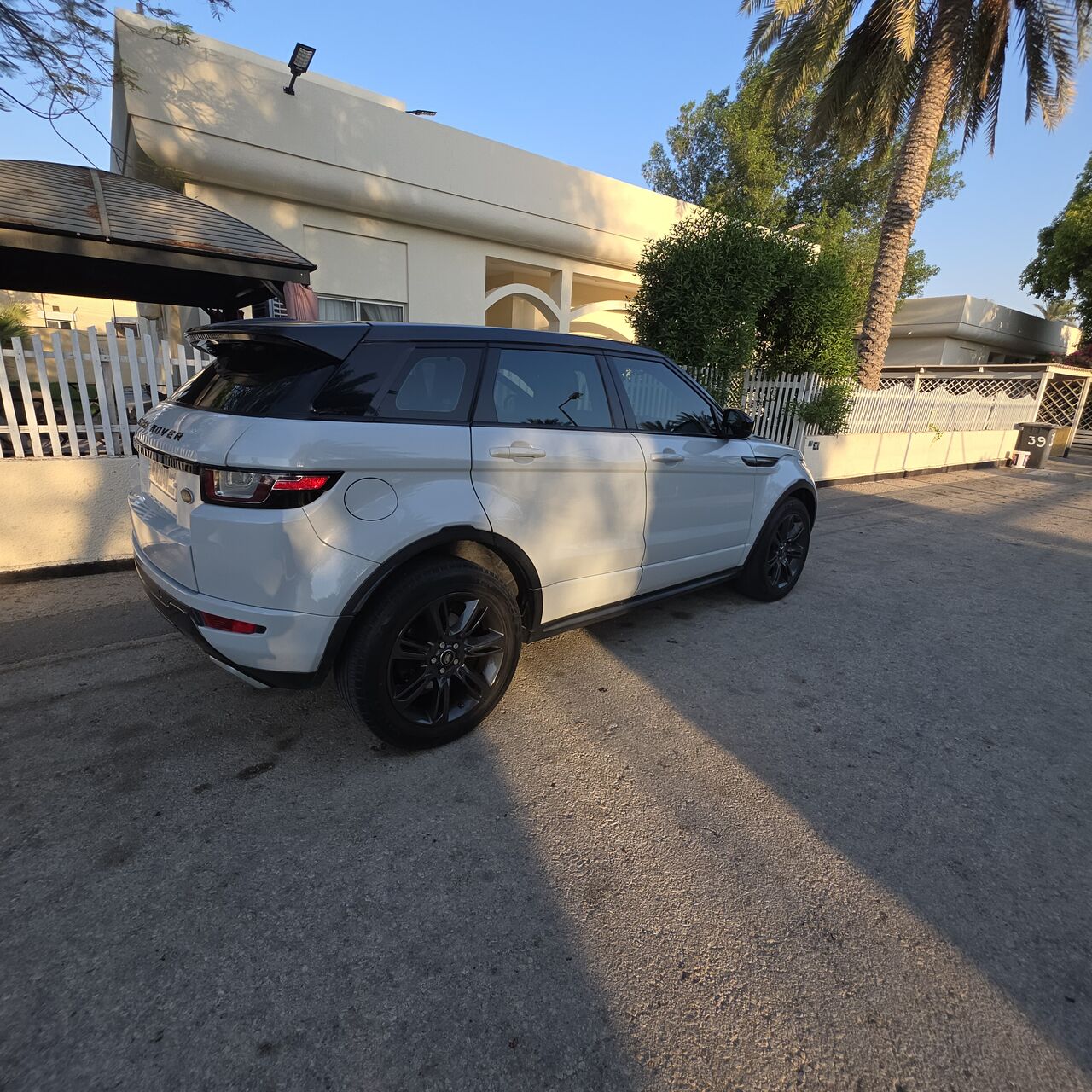 Manama, Vehicles, Cars & Trucks , BHD 7000,  Land Rover Range Rover Evoque,  2018,  Automatic,  69000 KM,