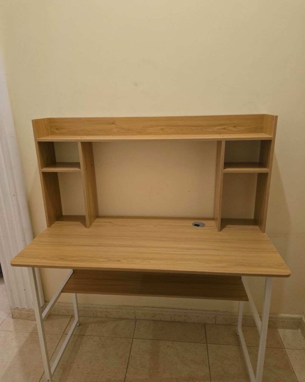 Jeddah, Furniture, SAR 220,  Wooden Table Desk