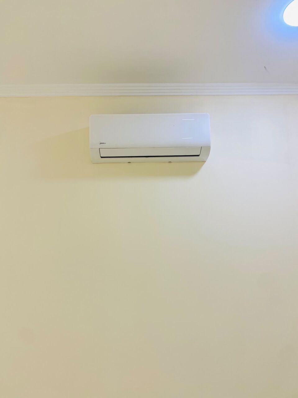 Riffa, Apartments, Flats, Houses & Villas, BHD 150/month,  1 BR,  One Bedroom Flat For Rent With EWA |With Ac