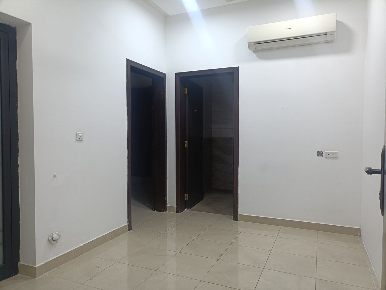 Manama, Apartments, Flats, Houses & Villas, BHD 200/month,  1 BR,  130 Sq. Meter,  Semi Furnished 1bhk With Ewa