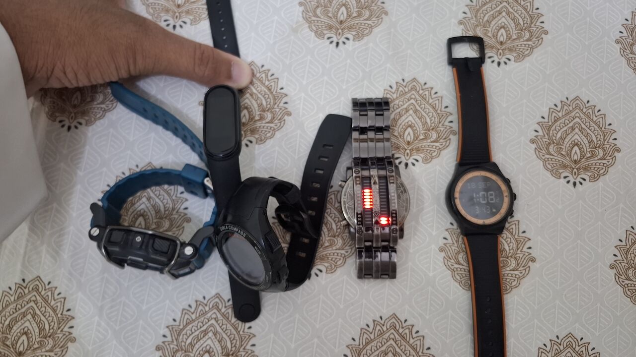 Jeddah, Watches, SAR 400,  ,alfajr,mi Band 5 And Unique Watch