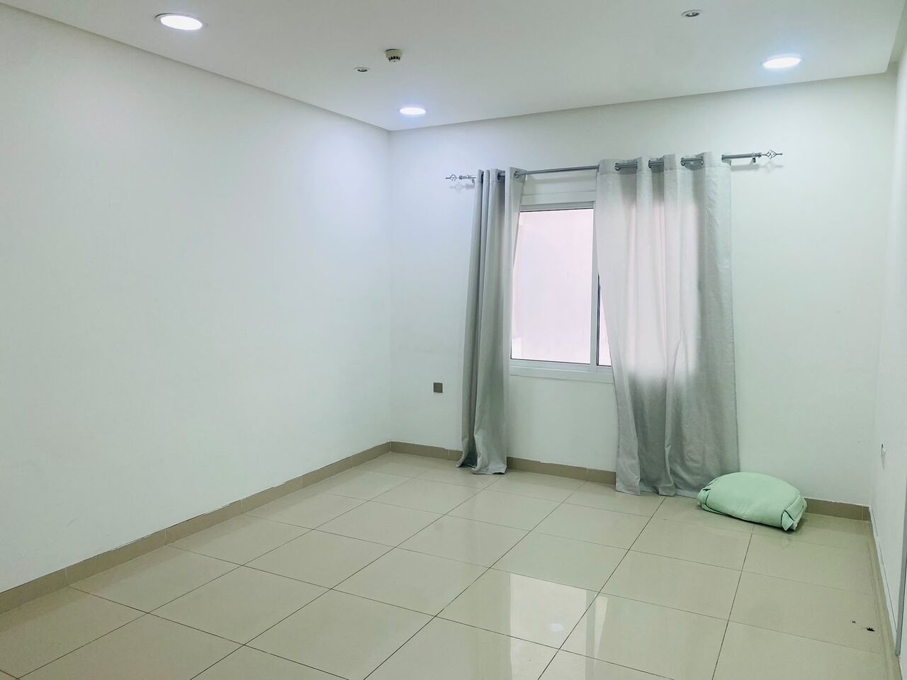Hidd, Apartments, Flats, Houses & Villas, BHD 330/month,  3 BR,  Three Bedrooms Flat For Rent With EWA|With Ac