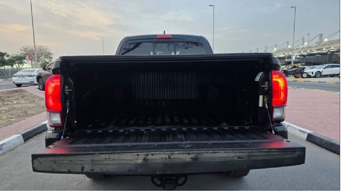 Manama, Vehicles, Cars & Trucks , BHD 8,  Toyota Tacoma SR5,  2019,  Automatic,  96000 KM,