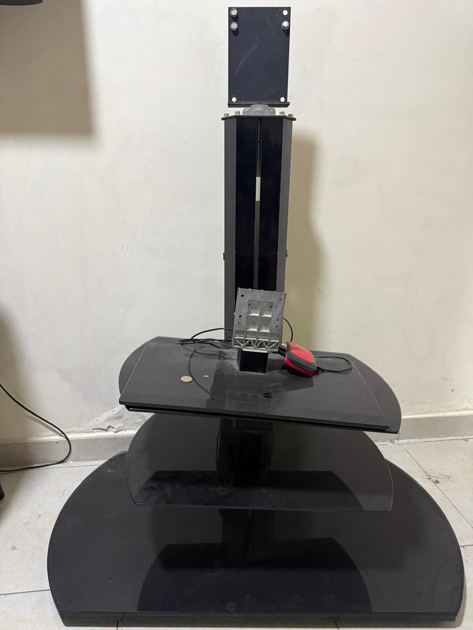 Al Batha, Appliances, SAR 100,  Solid LCD Stand For Only 100 SAR