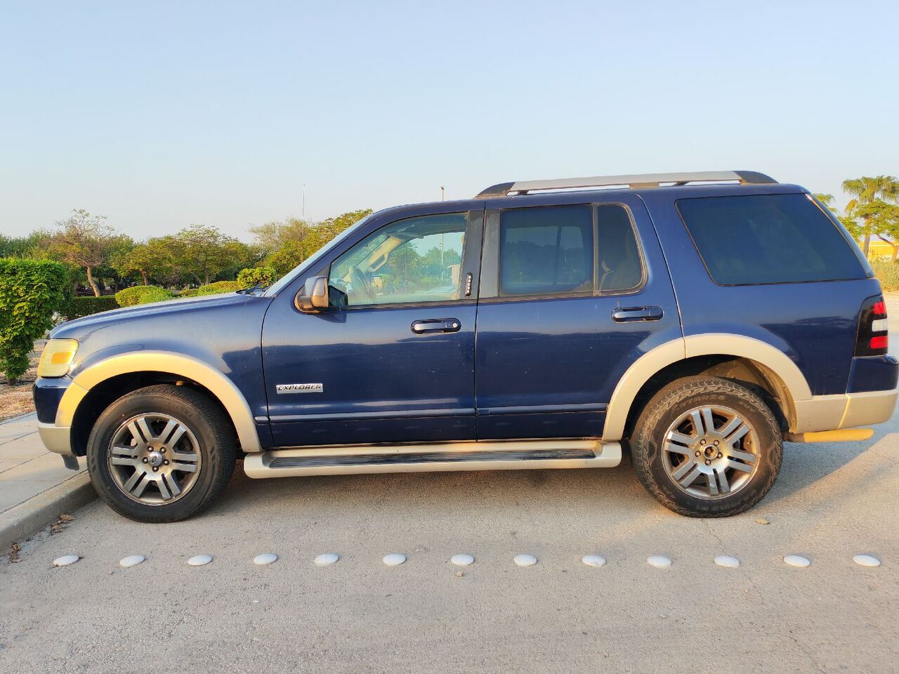 Jubail, Vehicles, Cars & Trucks , SAR 11500,  Ford Explorer,  2007,  Automatic,  360000 KM,   For Sale