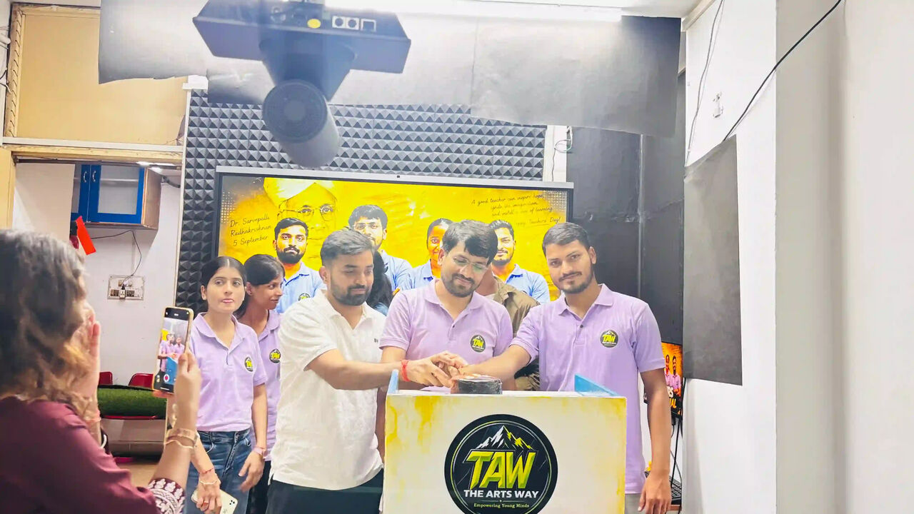 New Delhi, Education, Best Arts Coaching In Patna - Class 11th, 12th, CUET & Civil Services Foundation