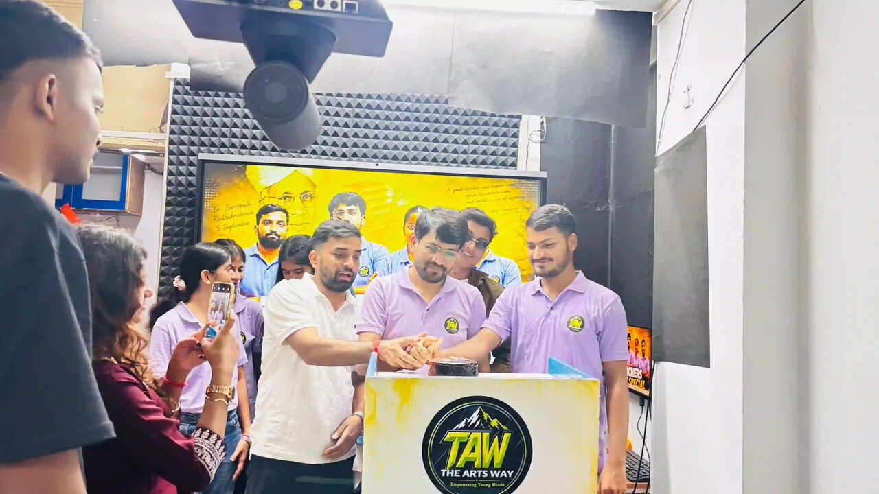 New Delhi, Education, Best Arts Coaching In Patna - Class 11th, 12th, CUET & Civil Services Foundation