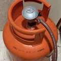 SAR 210,  Cylinder With Regulator