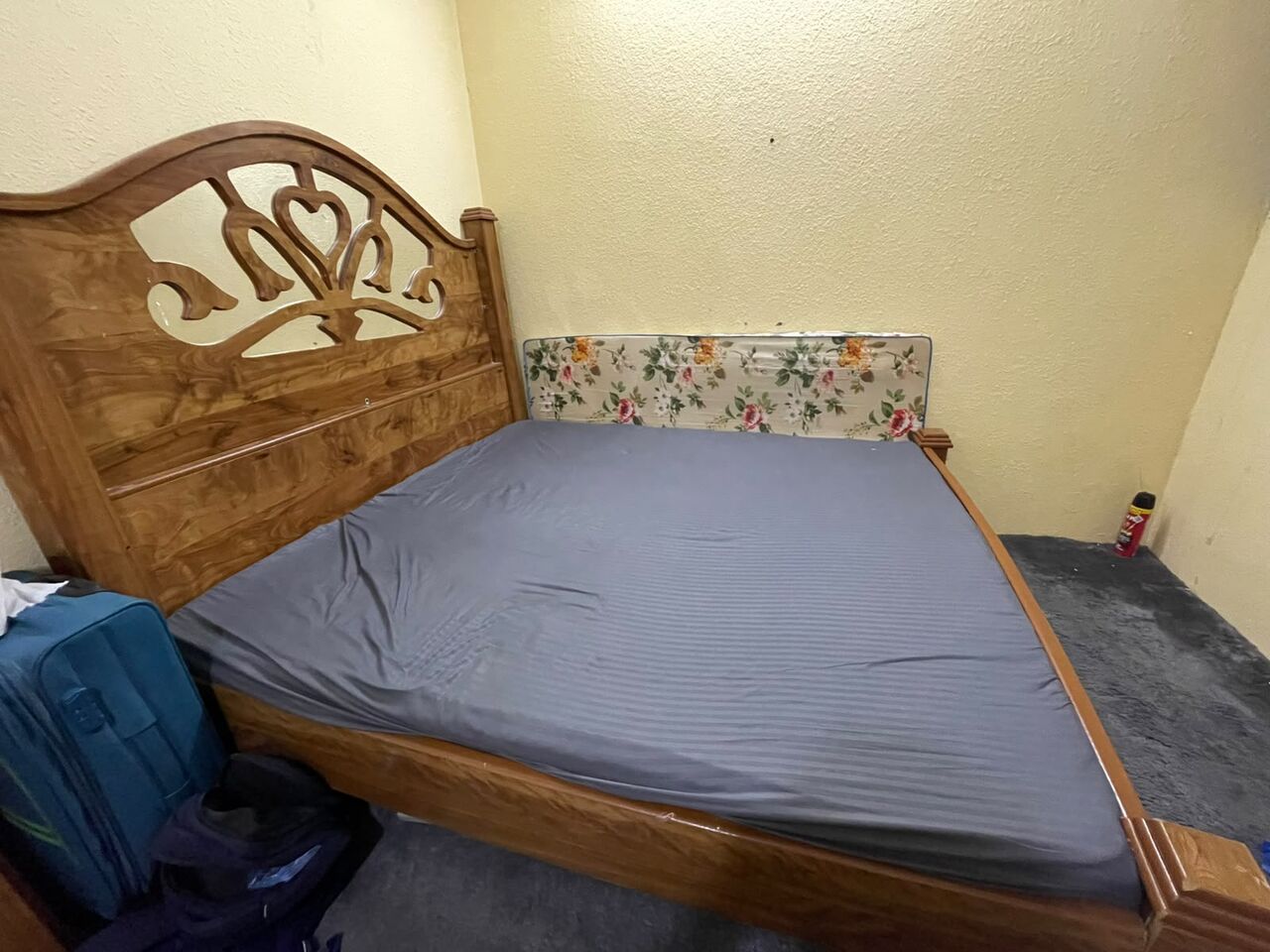 Riyadh, Furniture, SAR 800,  Used Furniture For Sale &ndash; Wardrobe, Bed, Sofa