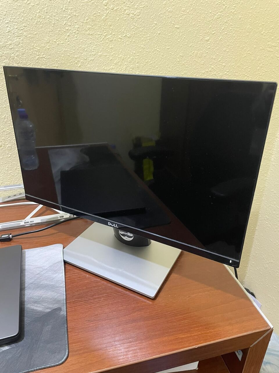 Riyadh, Furniture, SAR 800,  Used Furniture For Sale &ndash; Wardrobe, Bed, Sofa
