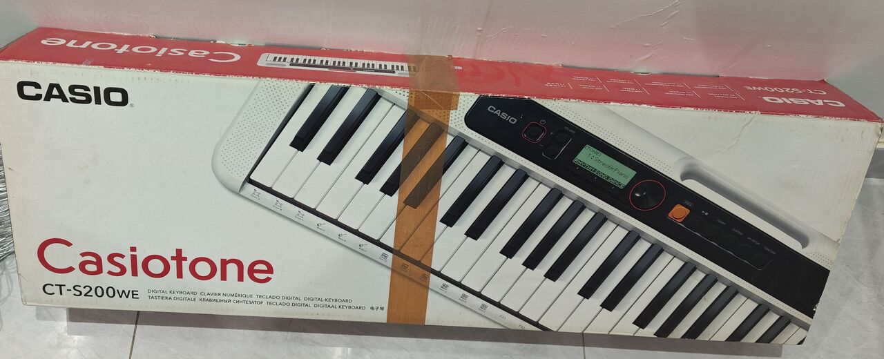 Al Sulaymaniyyah, Musical Instruments, SAR 280,  CASIO CT-S200WE With Adapter