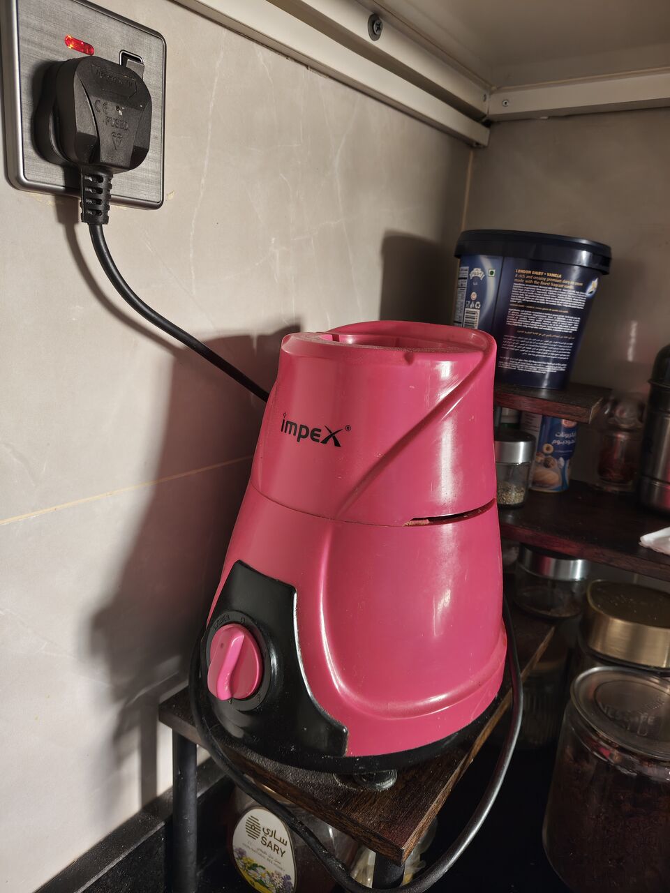 Al Sulaymaniyyah, Household Items, SAR 350,  Gas Cylinder With 2 Burner Stove, Less Used, Mixer Grinder