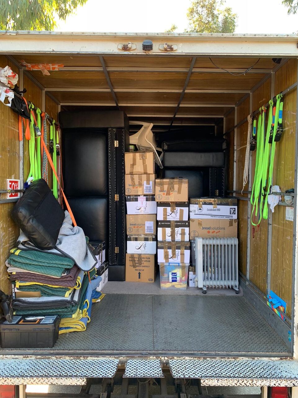 Sydney, Labor/Moving, House Removals Canberra Available For Moving Day