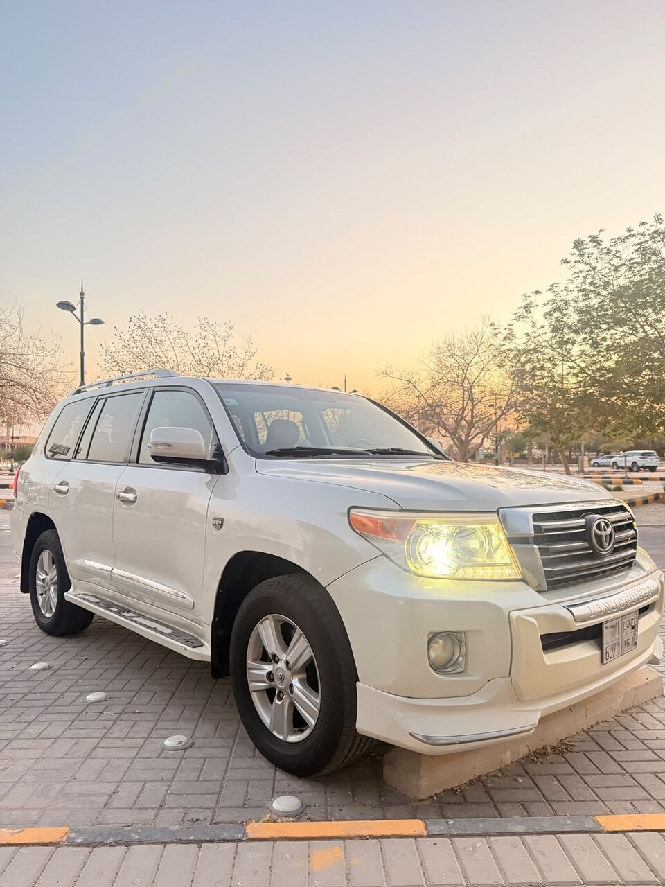 Riyadh, Vehicles, Cars & Trucks , SAR 119000,  Toyota Land Cruiser,  2015,  Automatic,  340000 KM,   V8 - تويوتا لاندكروزر GXR V8 للبيع -
