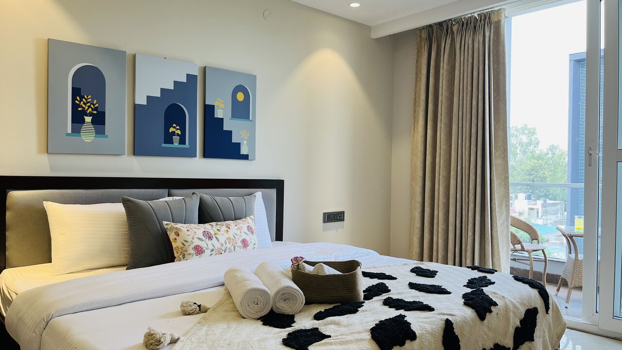 Gurgaon, Apartments, Flats, Houses & Villas, INR 4500/day,  Furnished,  1 BR,  550 Sq. Feet,  Zen Suites Luxe Collection Gurgaon