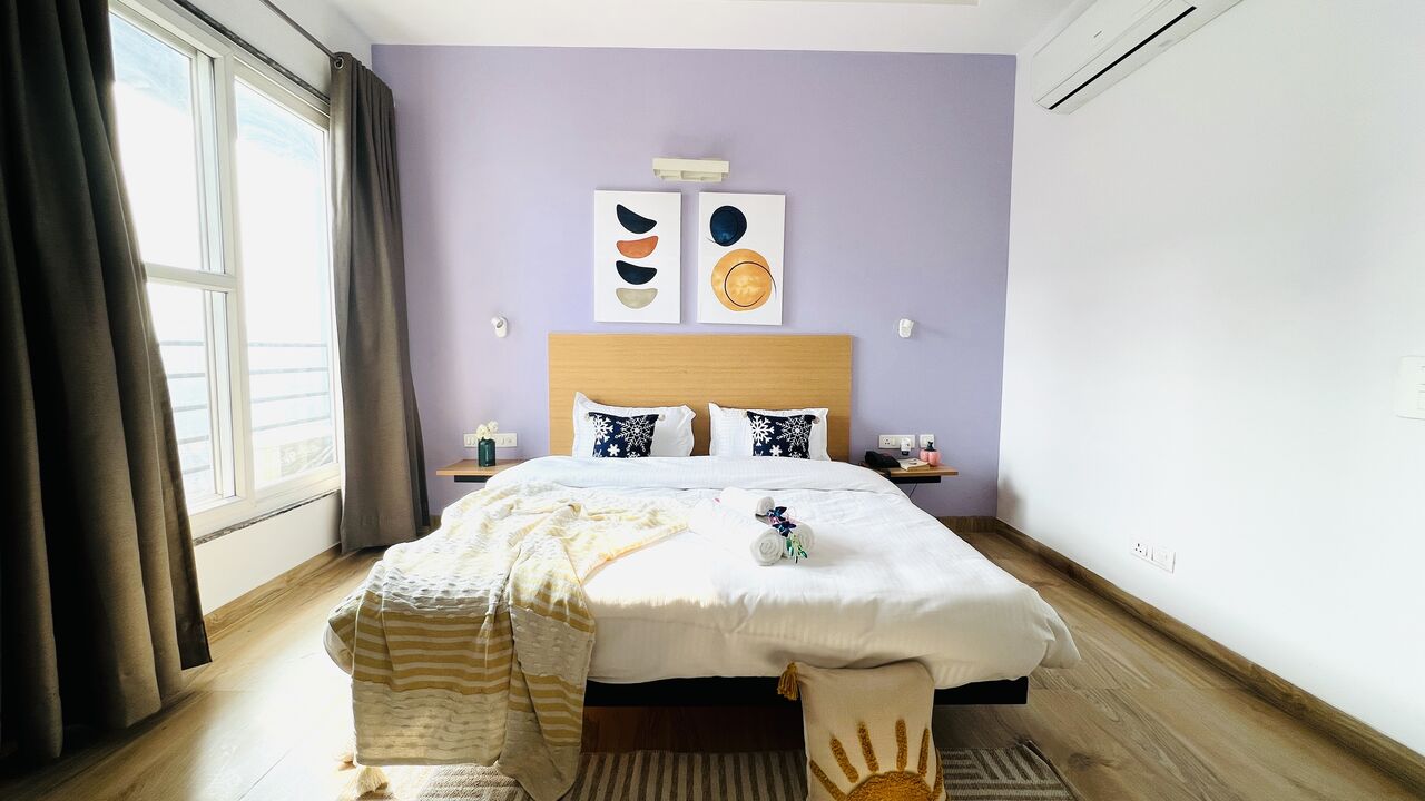 Gurgaon, Apartments, Flats, Houses & Villas, INR 2500/day,  Furnished,  Studio,  320 Sq. Feet,  Deluxe Room