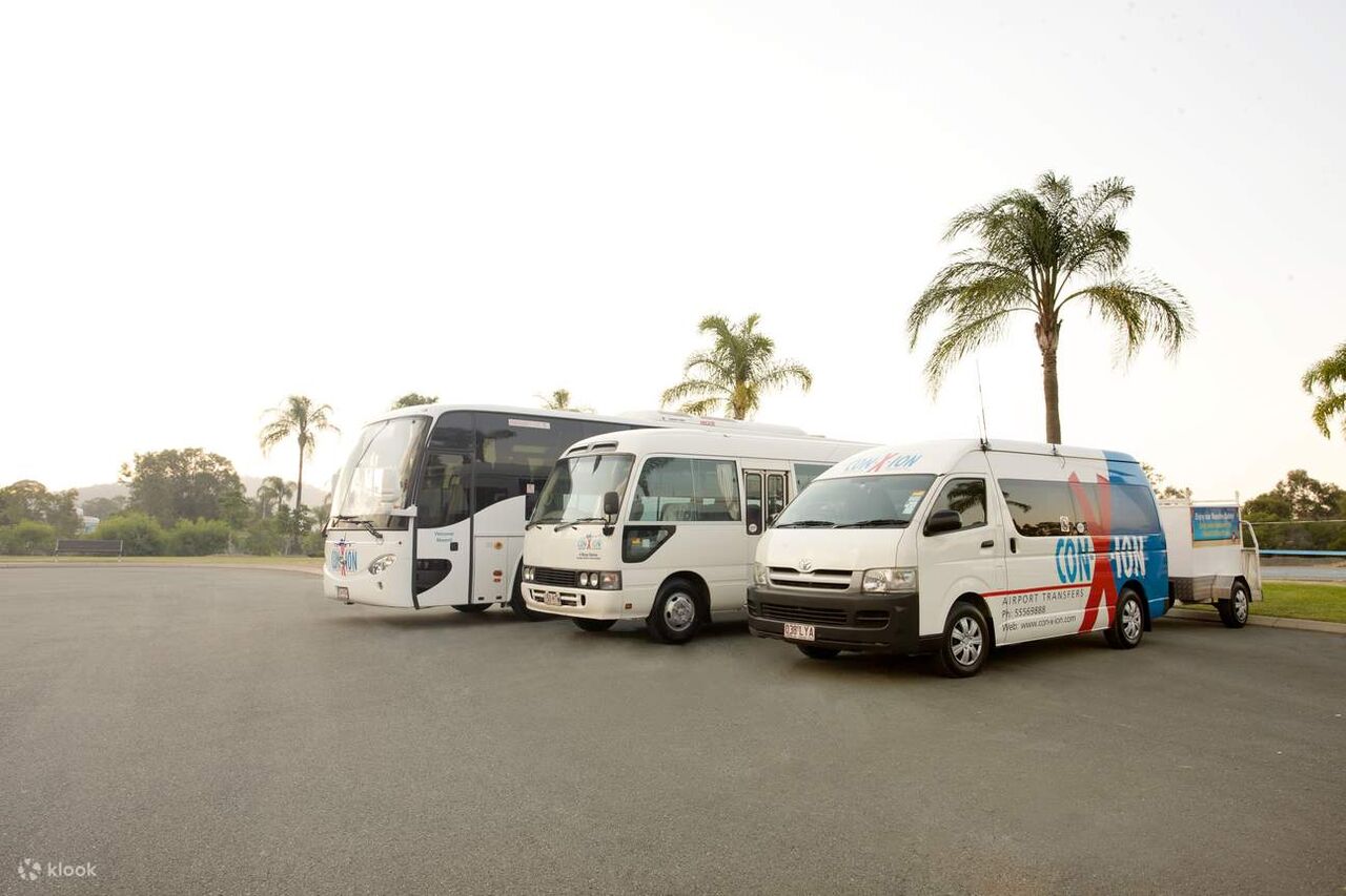 Melbourne, Passenger Transport, Carins Airport To Port Douglas Bus
