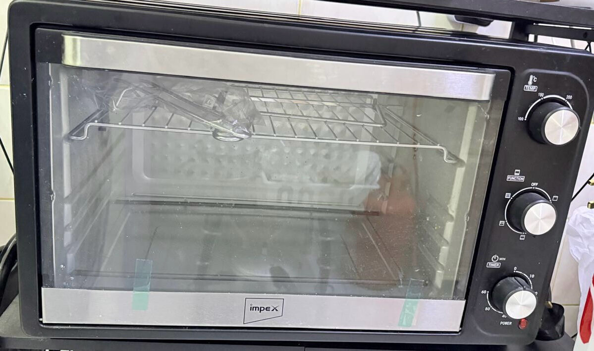 Riyadh, Electronics, SAR 180,  Impex 45L Electric Oven - OV2902 | Almost New