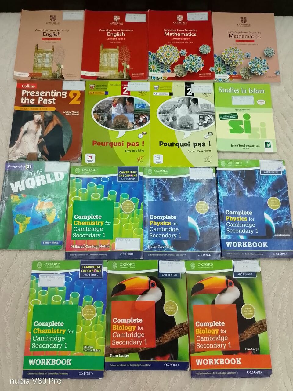 Muharraq, Books, BHD 20,  Grade 8 British Circulam Books