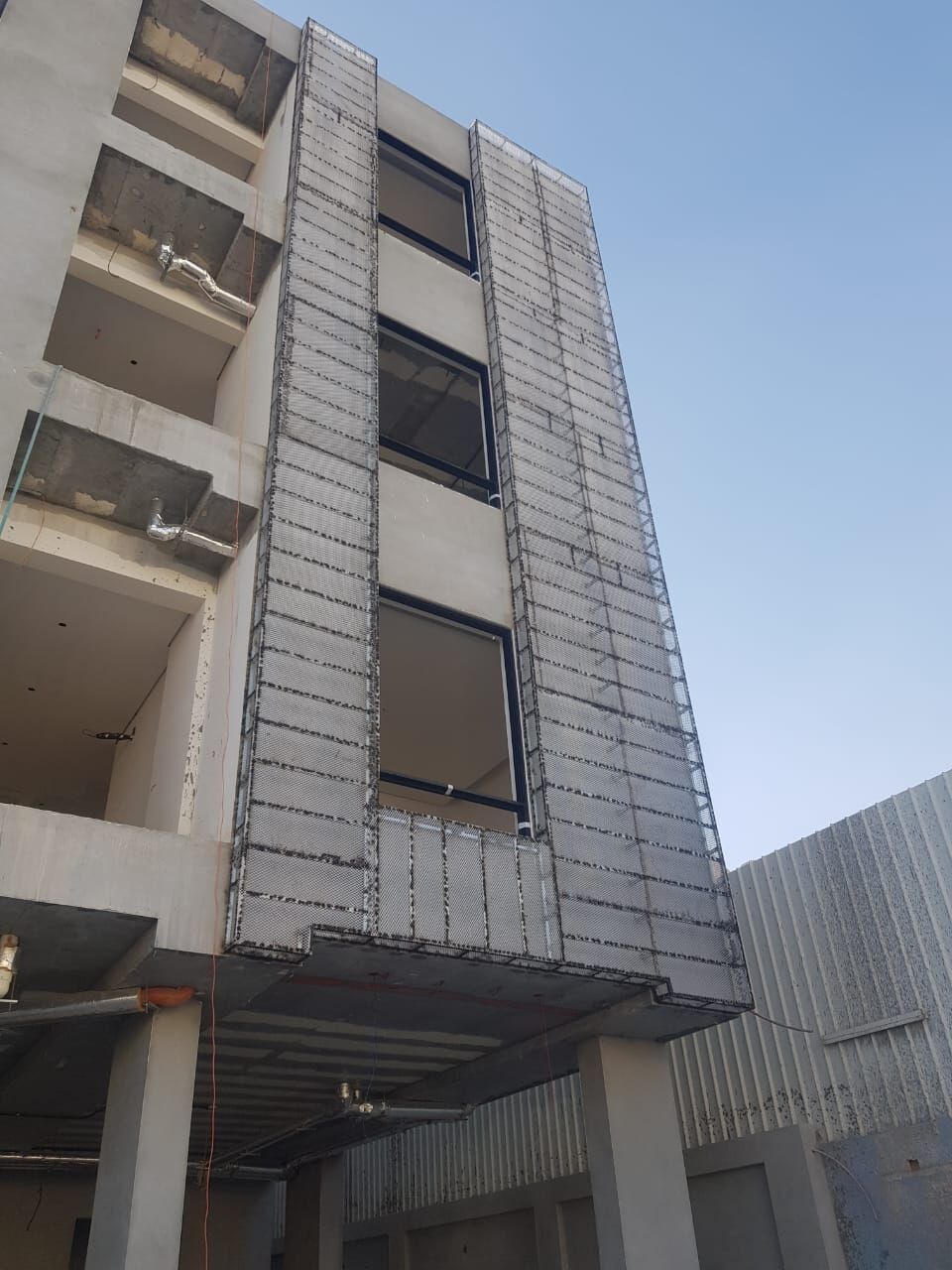 Riyadh, Construction, Experienced Welder Available In Riyadh عامل لحام ذو خبرة متاح في الرياض