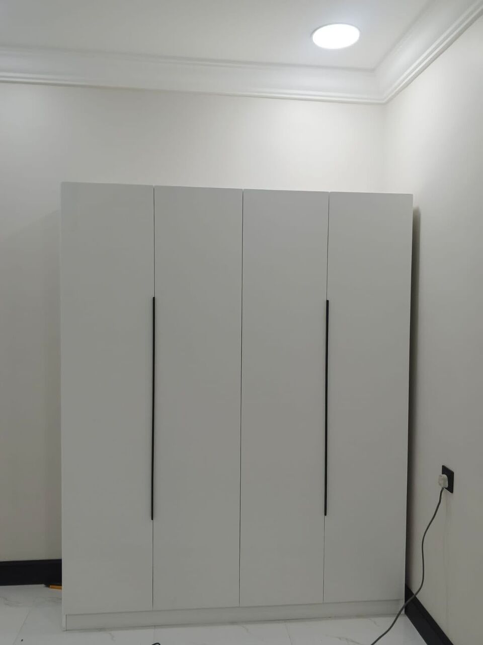 Jeddah, Furniture, SAR 1,  4 Door Cabinet Are Available In Multiple Colors And Designs In Low Prices.