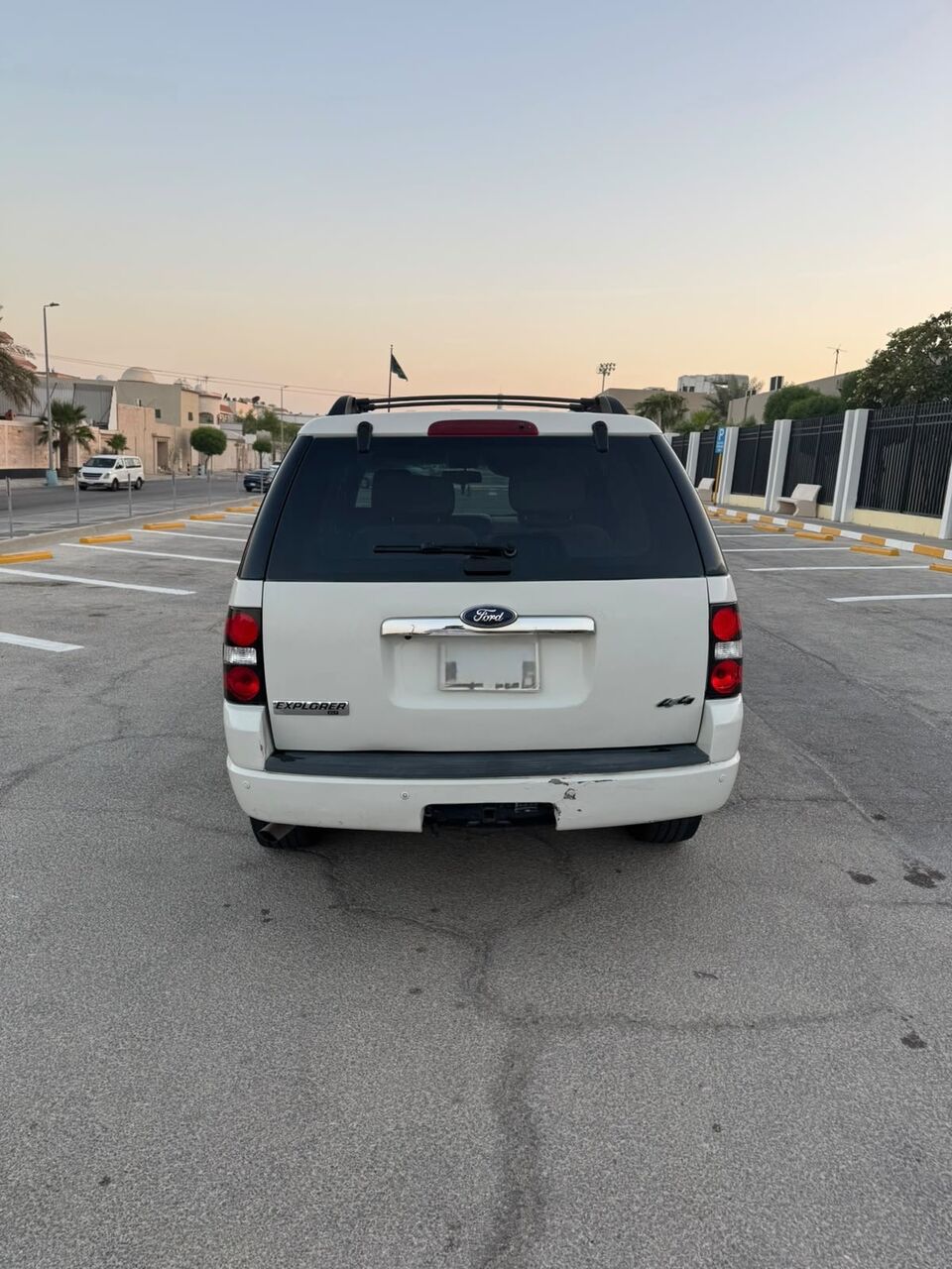 Dammam, Vehicles, Cars & Trucks , SAR 17000,  Ford Explorer,  2010,  Automatic,  272000 KM,    For Sale