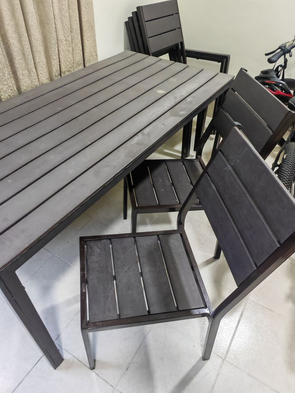Manama, Furniture, BHD 45,  Table And Chairs