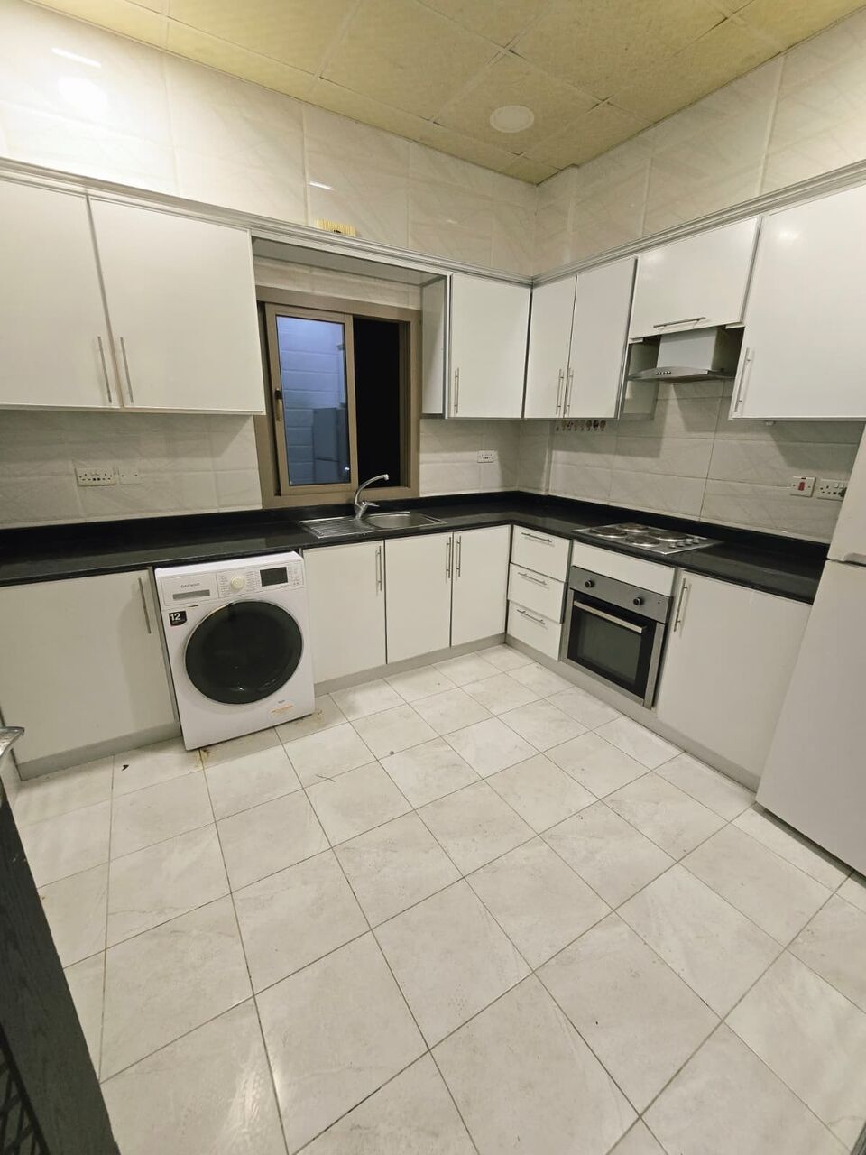 Hidd, Apartments, Flats, Houses & Villas, BHD 220,  2 BR,  Half Furnitured Flat For Rent In Hidd