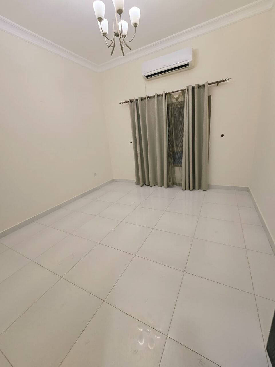 Hidd, Apartments, Flats, Houses & Villas, BHD 220,  2 BR,  Half Furnitured Flat For Rent In Hidd