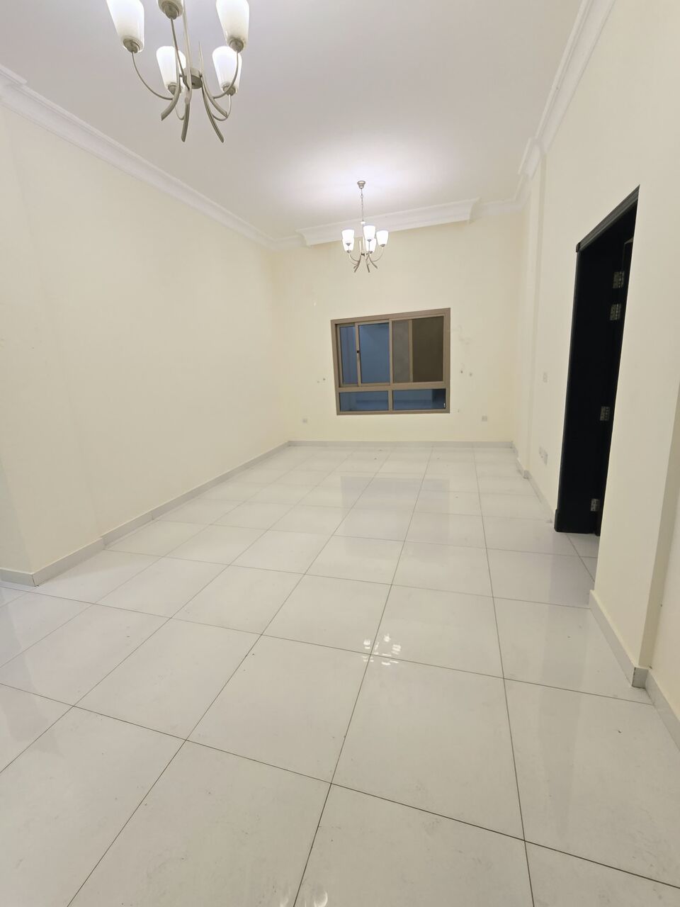Hidd, Apartments, Flats, Houses & Villas, BHD 220,  2 BR,  Half Furnitured Flat For Rent In Hidd