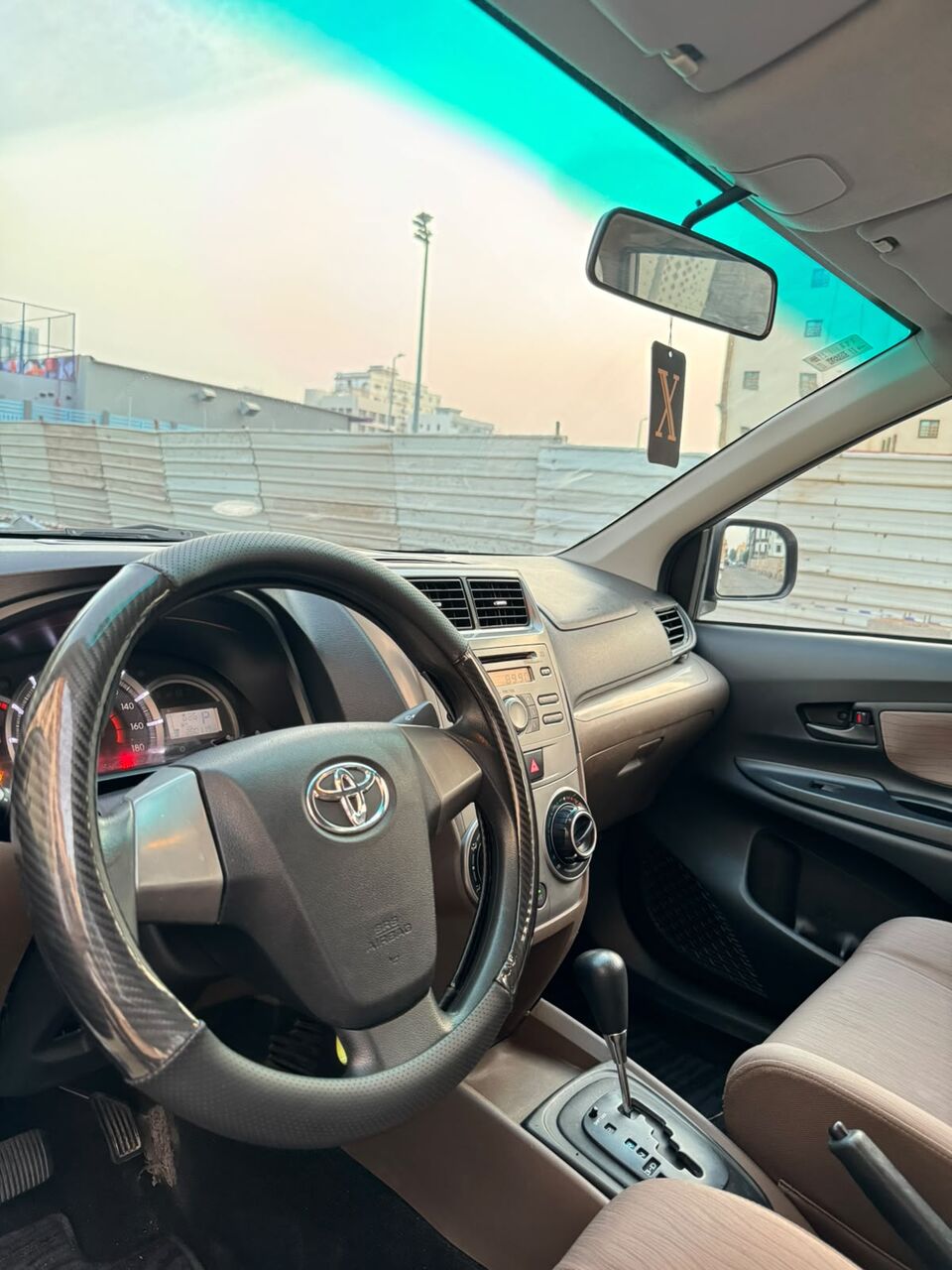 Jeddah, Vehicles, Cars & Trucks , SAR 27000,  Toyota Avanza,  2017,  Automatic,  260 KM,