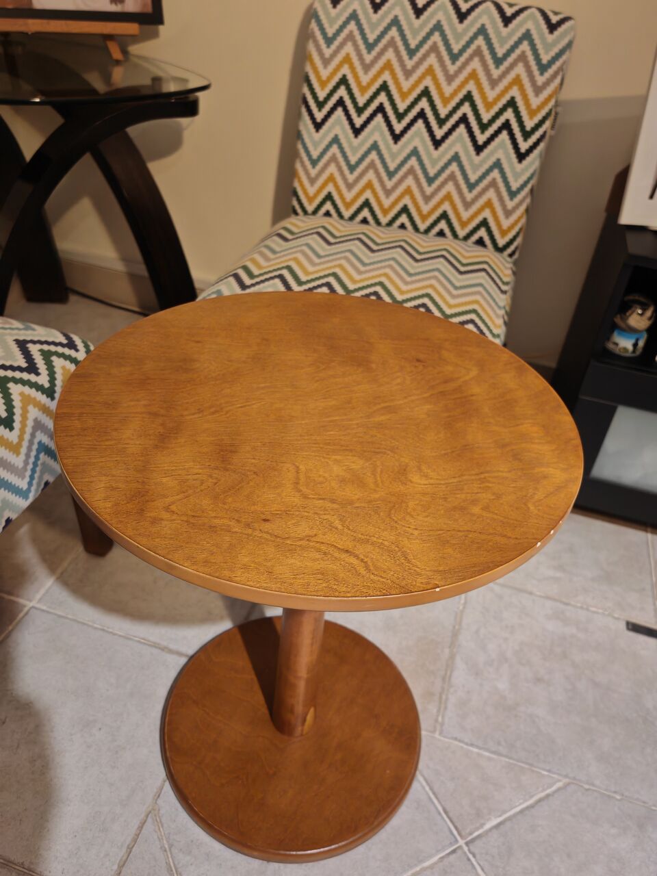 Manama, Furniture, BHD 25,  Corner Table And Chairs