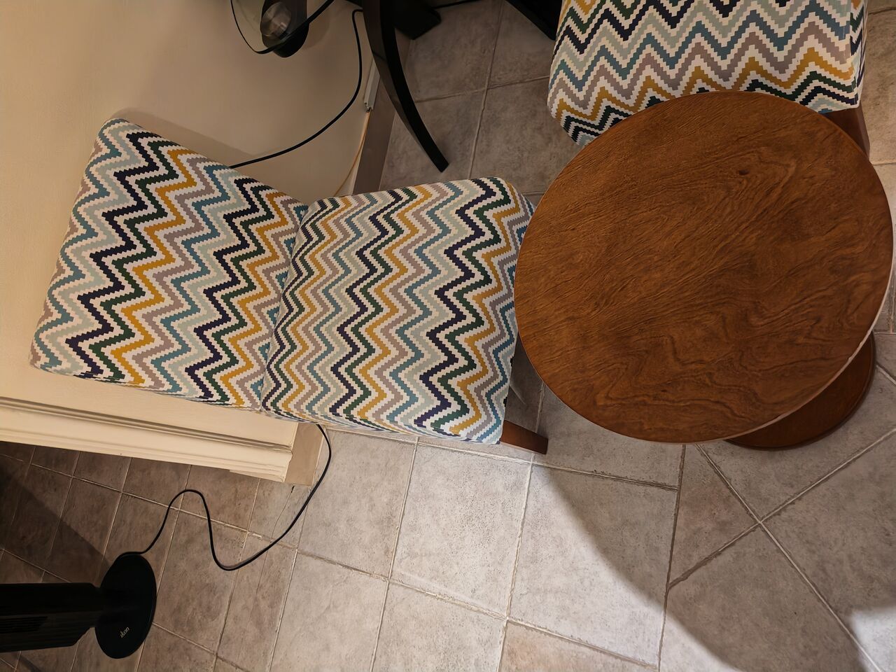 Manama, Furniture, BHD 25,  Corner Table And Chairs