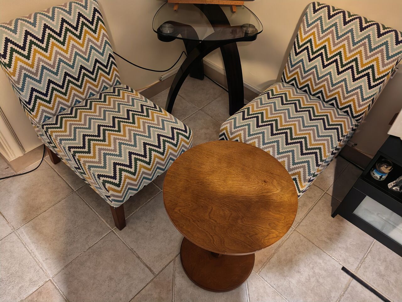 Manama, Furniture, BHD 25,  Corner Table And Chairs