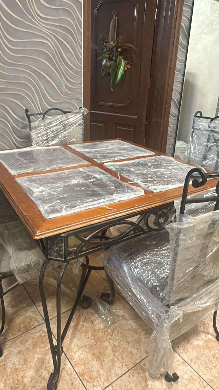 Jeddah, Furniture, SAR 400,  Glass For Sale