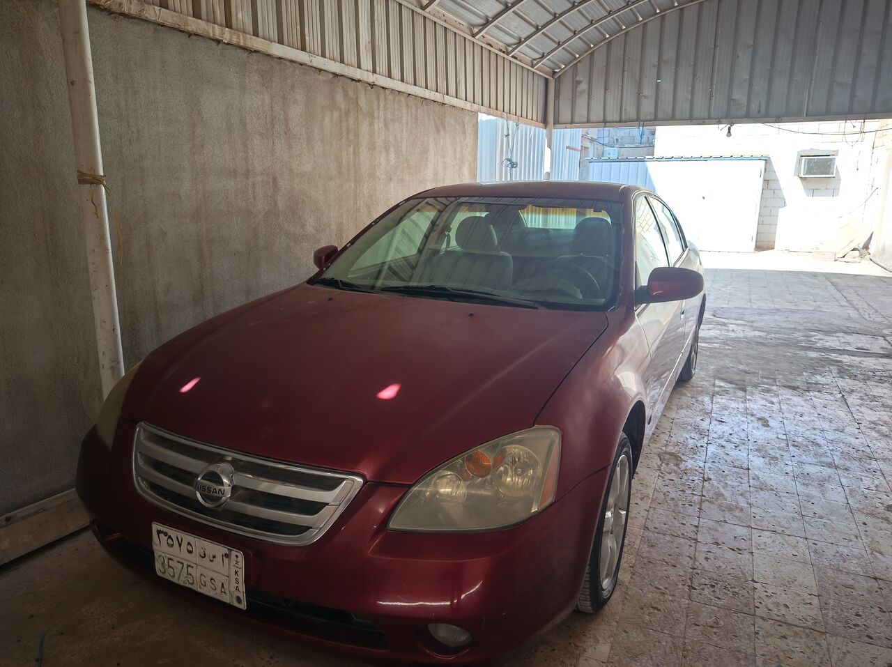 Riyadh, Vehicles, Cars & Trucks , SAR 12000,  Nissan Altima,  2005,  Automatic,  285700 KM,   2.5s