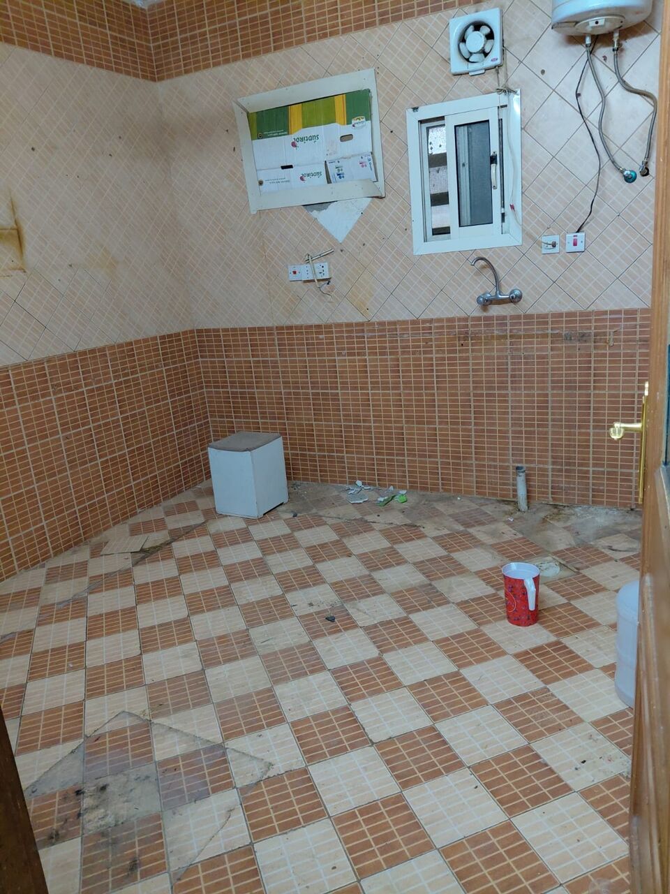Hara, Apartments, Flats, Houses & Villas, SAR 40000/year,  4 BR,  Four Rooms Flat Available For Rent In Hara