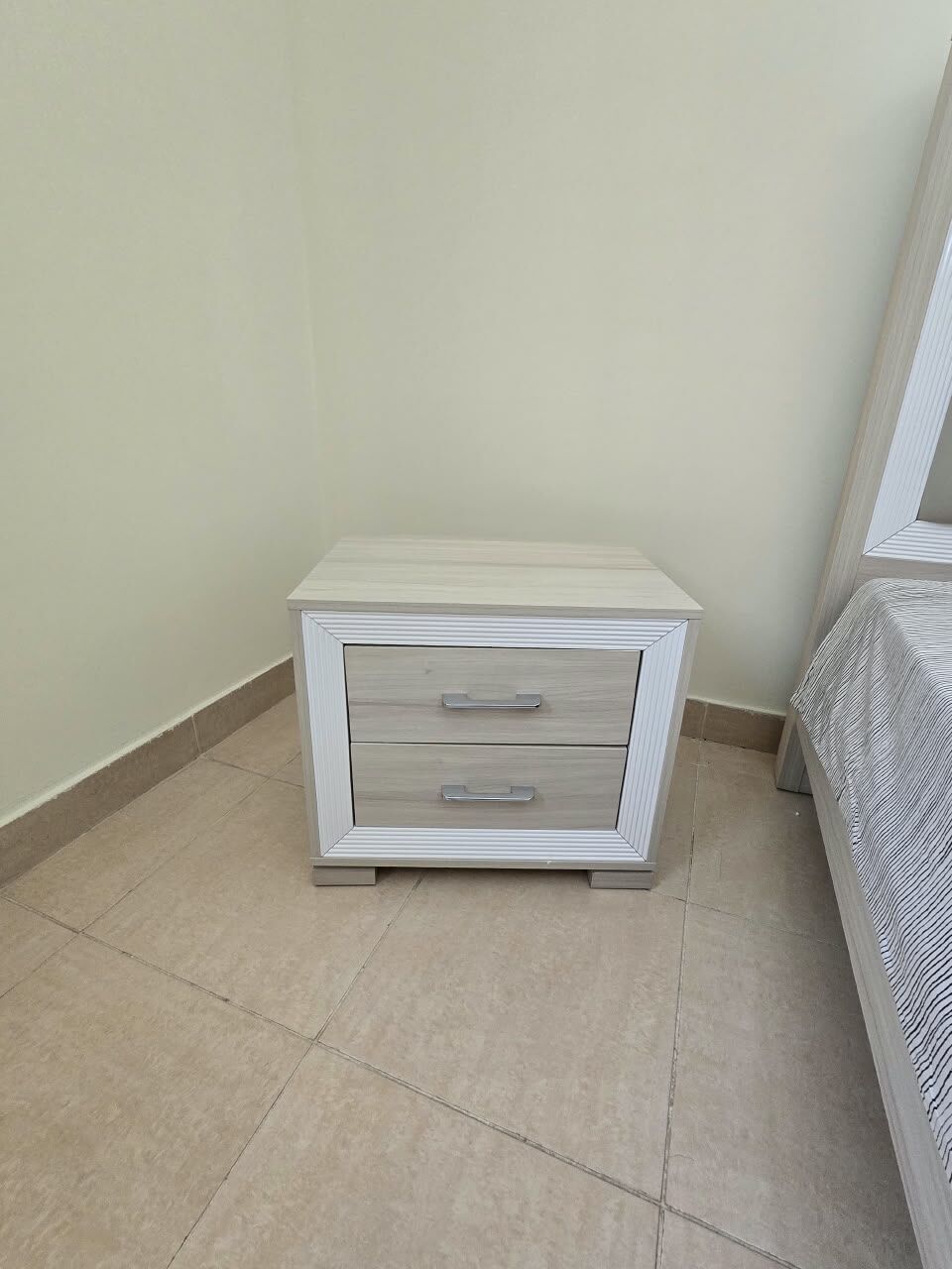 Al Rawdah, Furniture, SAR 1100,  Bed+Mattresses+ Dressing Table+ Side Table