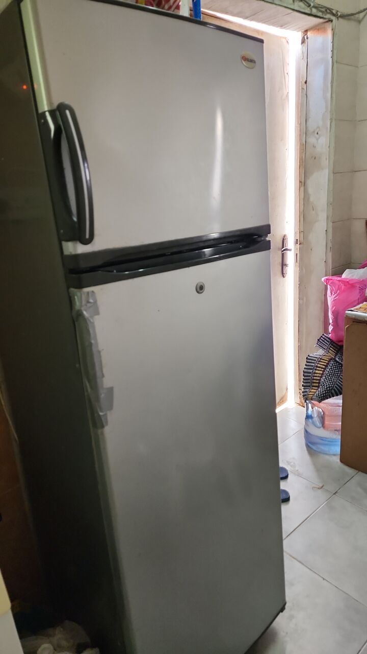 Khobar, Appliances, SAR 200,  Refrigerator For A Sale 200sr