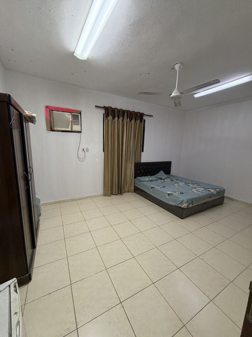 Al Jubail Al Balad, Rooms for Rent, SAR 900/month,  Furnished,  Semi Furnished Single Room With Balcony Available For Rent Indian Bachelor Only