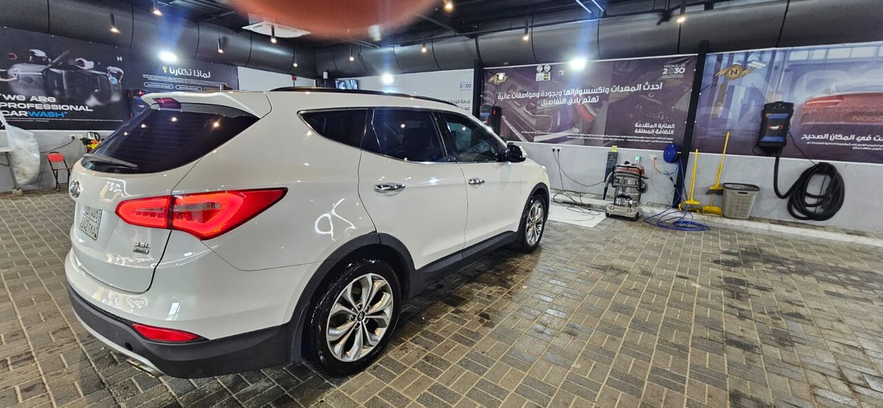 Al Nakhil, Vehicles, Cars & Trucks , SAR 35000,  Hyundai Santa Fe,  2016,  Automatic,  287000 KM,  Half Full